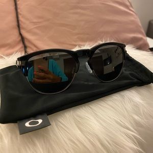 Oakley Latchkey Polarized Sunglasses!